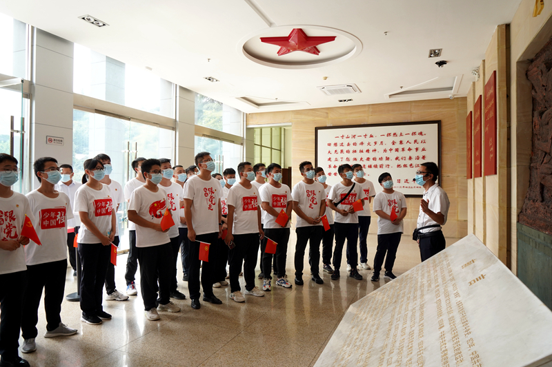 公司團委開展“喜迎二十大、永遠跟黨走、奮進新征程”主題團日活動7